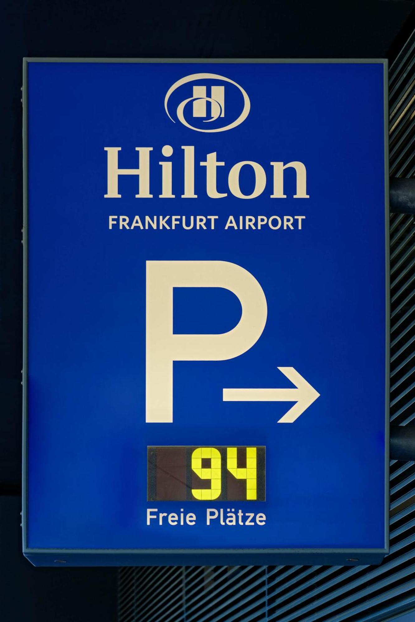 Hilton Frankfurt Airport Hotel Frankfurt am Main Exterior photo